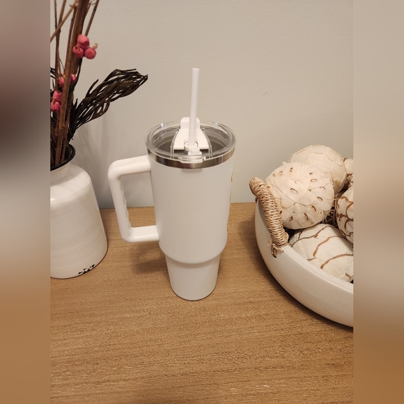 White and Gold Bride Custom Tumbler with Straw 40 oz NWOT - Picture 6 of 8